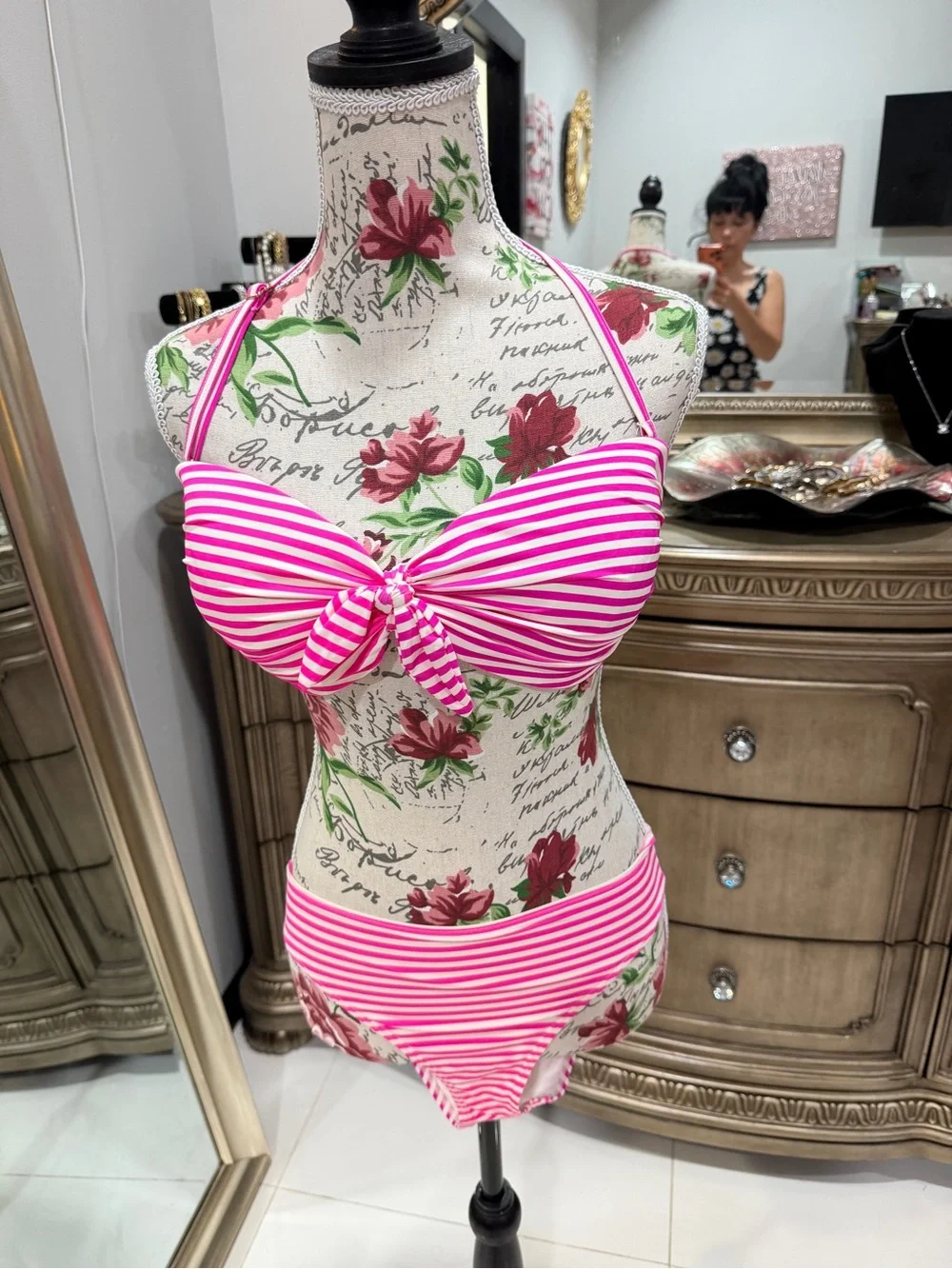 Subcategory selection for product image